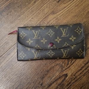 EMILIE WALLETLouis Vuitton